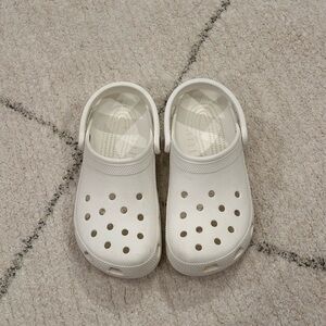 Womens 7 White Crocs